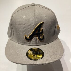 NEW ERA 59FIFTY GENUINE MERCH ATLANTA BRAVES BLACK LOGO FITTED 7 3/4 HAT